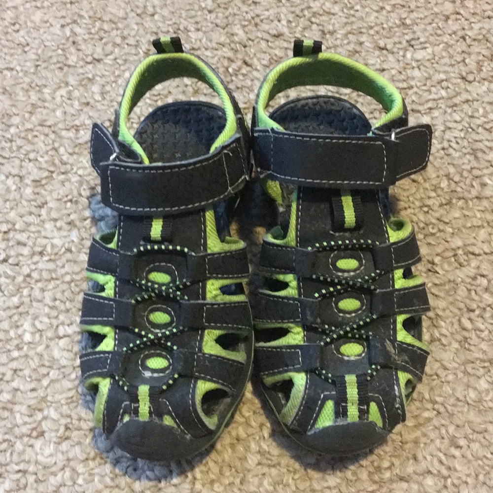 Kids sandals